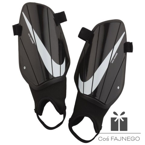 Nagolenniki Nike NK Charge GRD SP2164 010, Rozmiar: XL